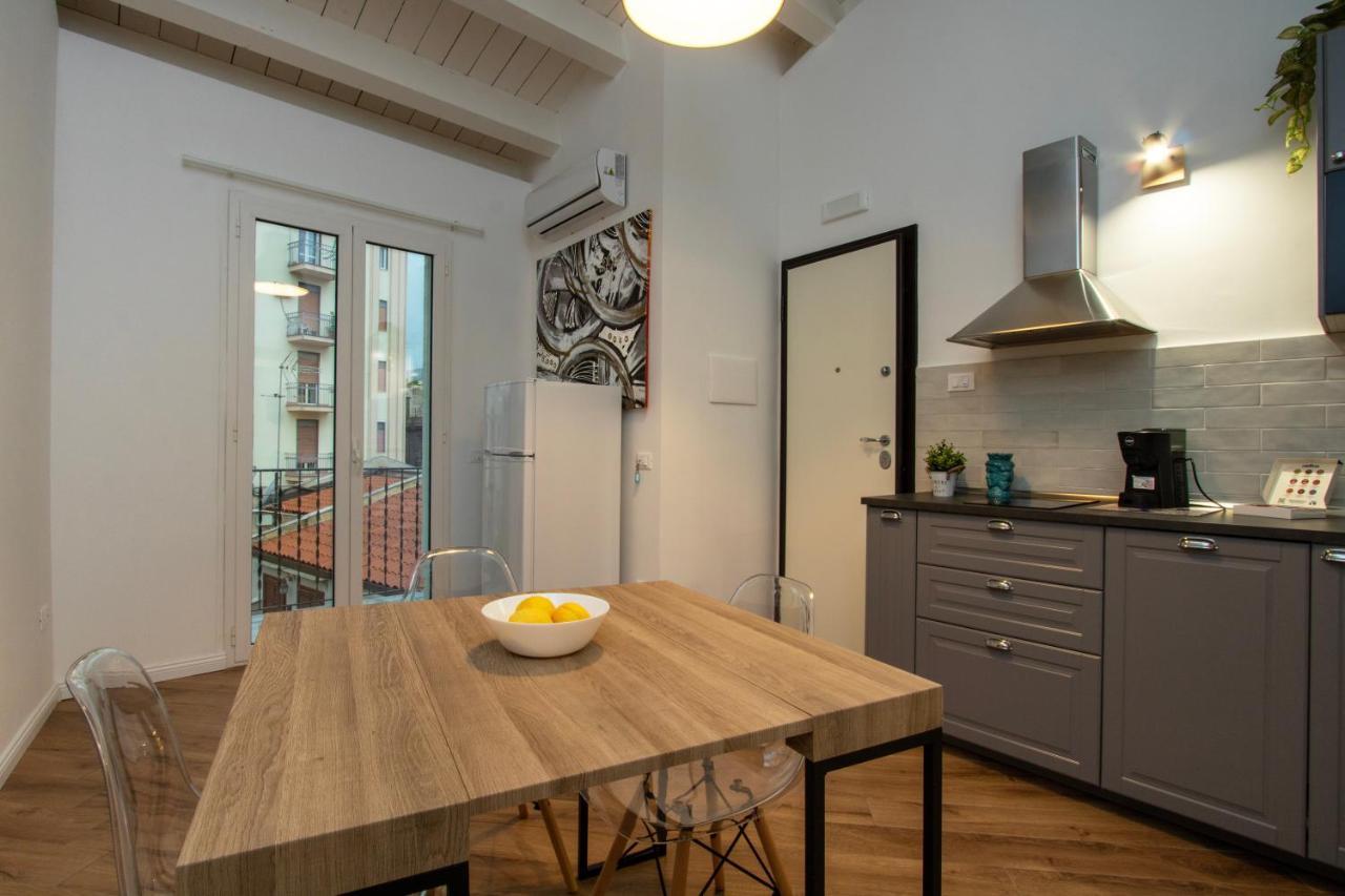 Cortile Del Greco Apartments Палермо Екстериор снимка
