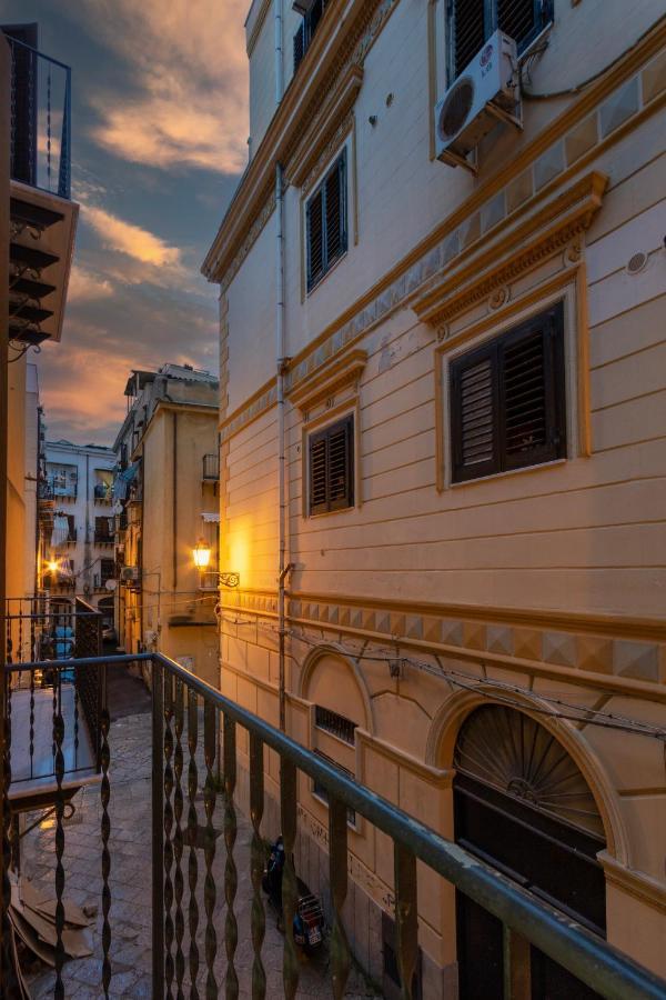 Cortile Del Greco Apartments Палермо Екстериор снимка