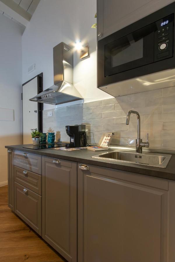Cortile Del Greco Apartments Палермо Екстериор снимка